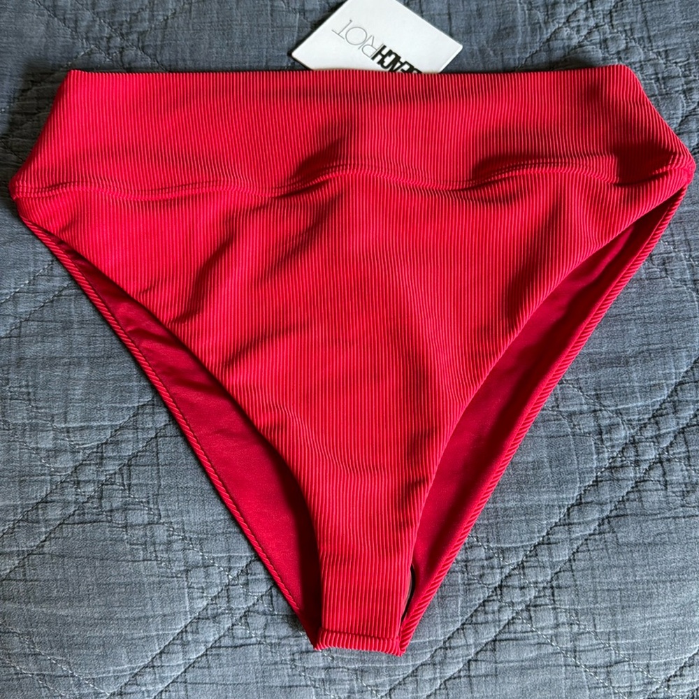 Women’s bikini bottom